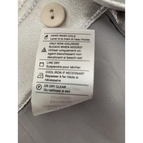 Vince Women's Metallic Silver Satin Wide Leg Crop Pants Size 2 NWT - Picture 9 of 9